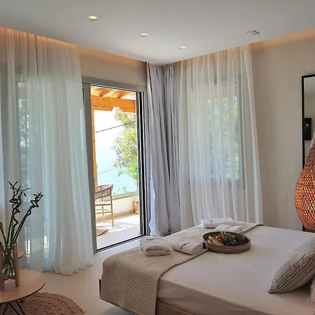 Salty Wave Suites Skiathos Exterior photo