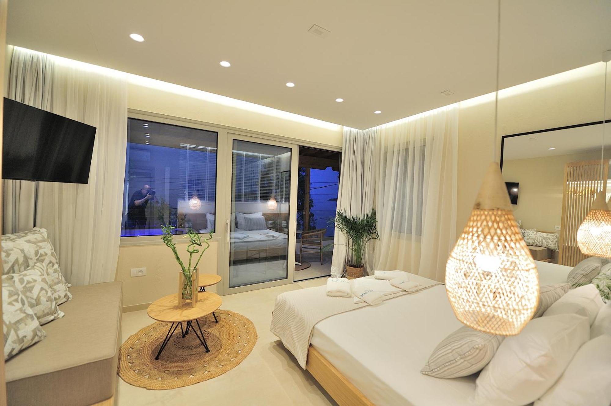 Salty Wave Hotel Skiathos