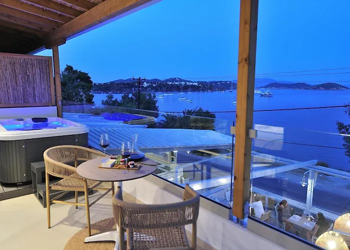 Salty Wave Suites